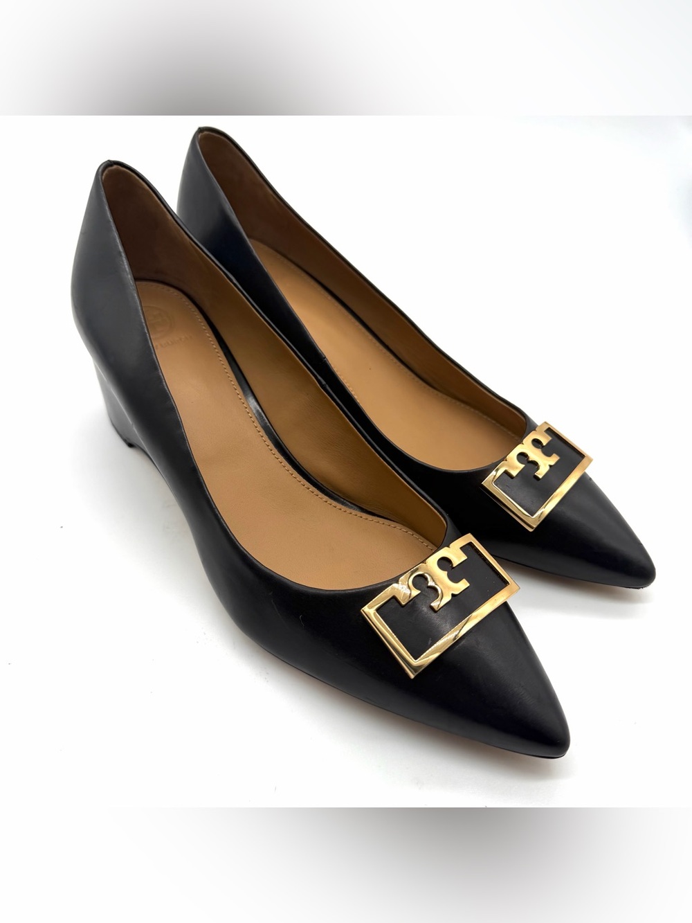 Tory Burch Black Gigi Wedge Heels Calf Leather Size 10.5M Pointy Toe Gold Logo